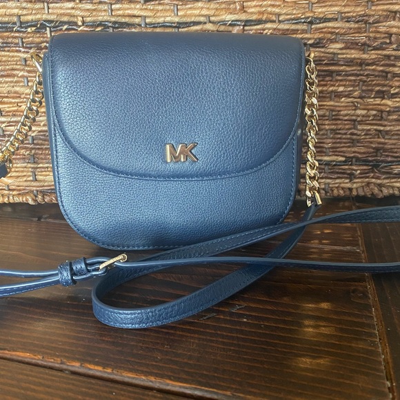 BRAND NEW Michael Kors crossbody in navy blue - Picture 4 of 4